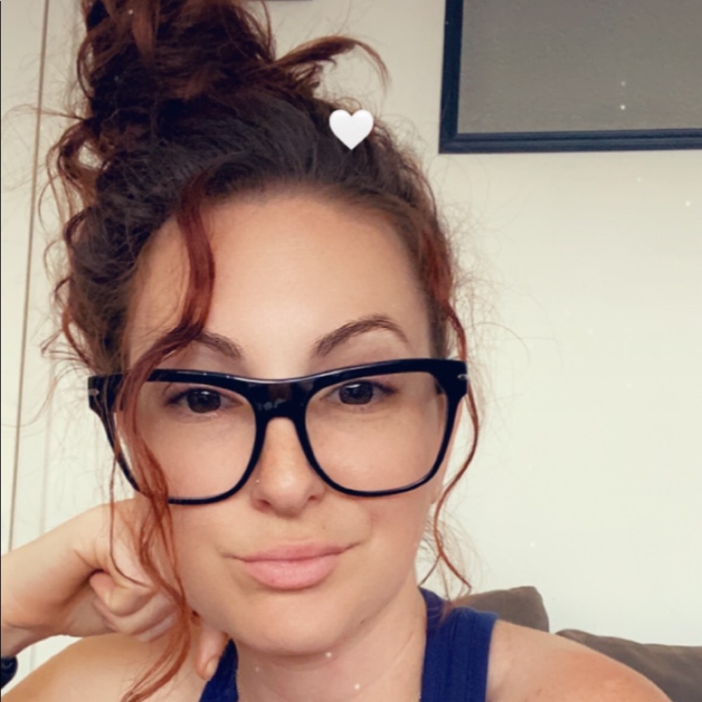 Meet your Posher, Kayla